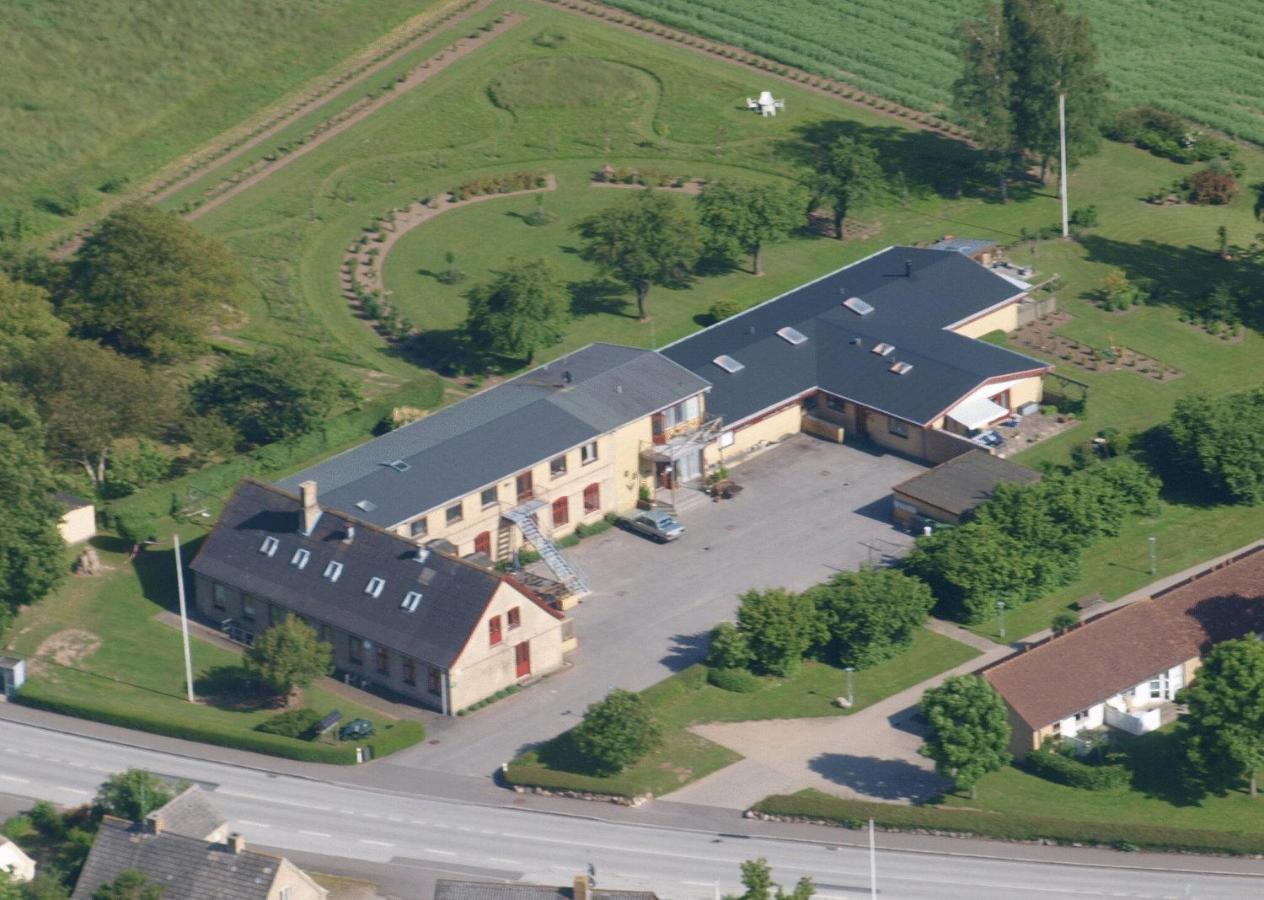 Nygammelso Bed & Breakfast Stege Exterior photo